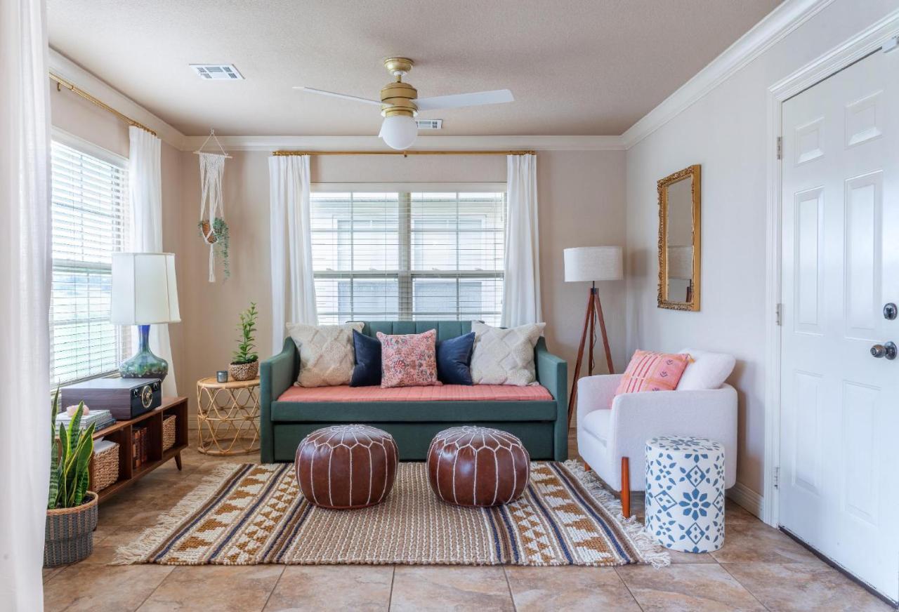 Cottage Getaway - Quiet Cottage Charm Near U Of Aファイエットビル エクステリア 写真