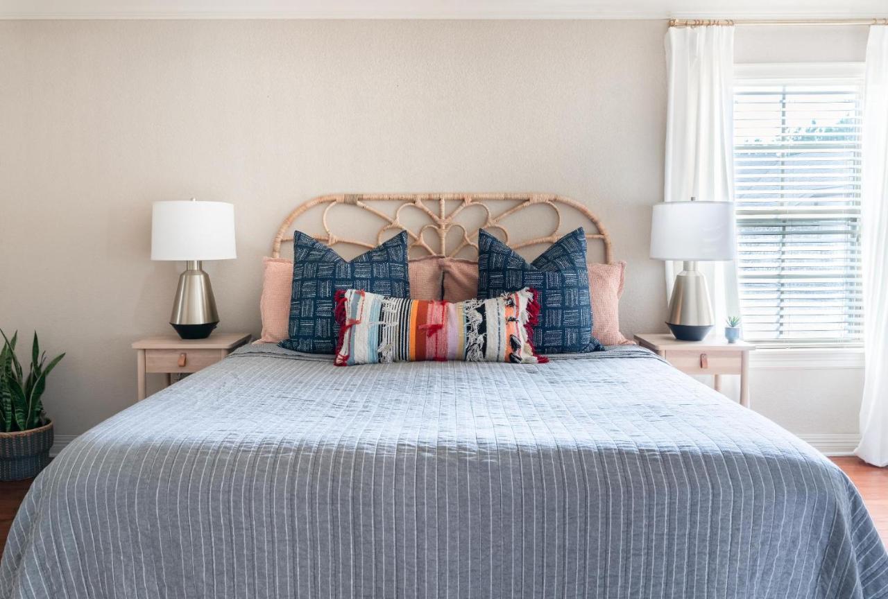 Cottage Getaway - Quiet Cottage Charm Near U Of Aファイエットビル エクステリア 写真